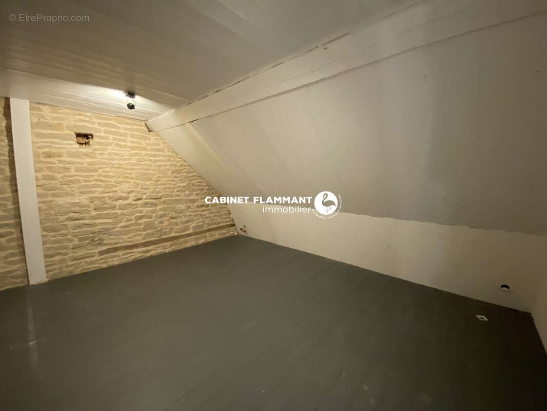 Appartement à VERREY-SOUS-SALMAISE