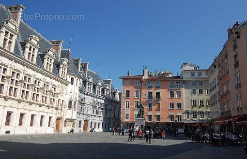 Commerce à GRENOBLE