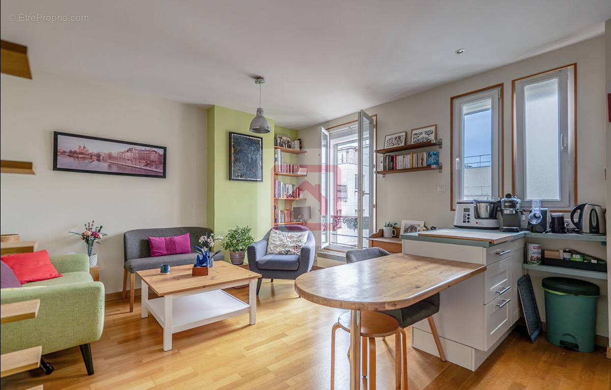 Appartement à PARIS-15E