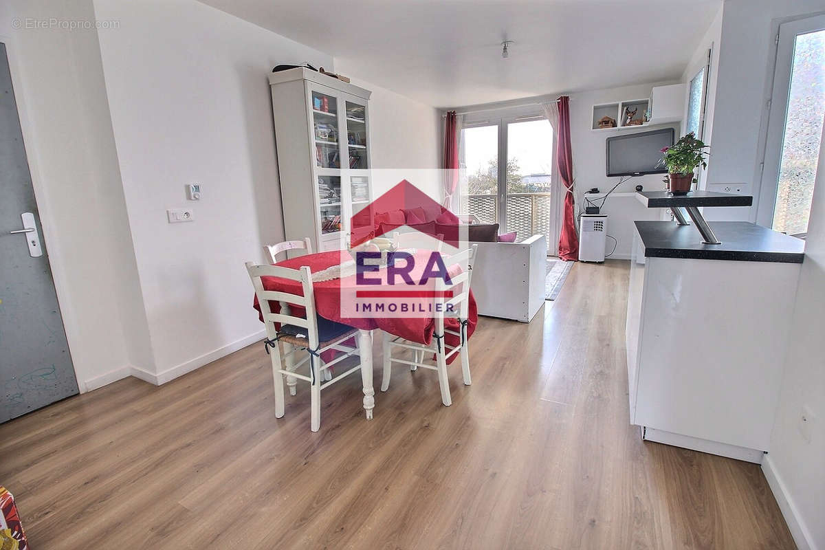 Appartement à GENNEVILLIERS