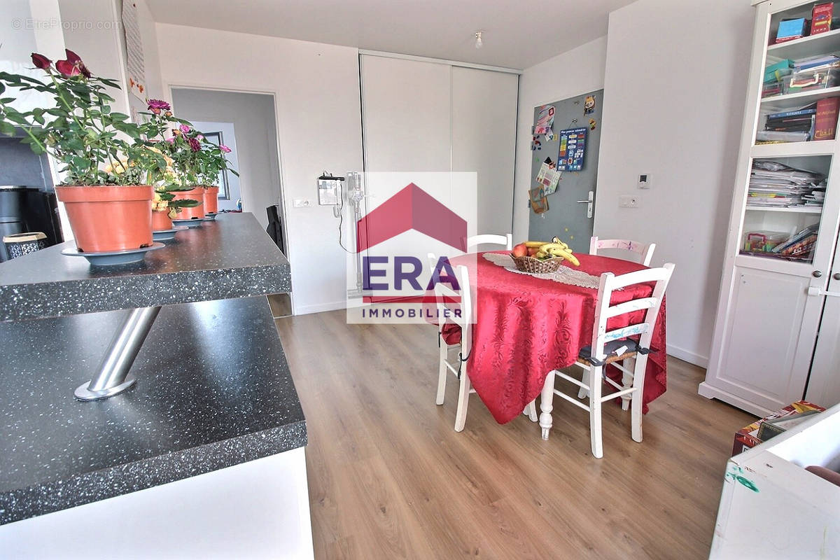 Appartement à GENNEVILLIERS