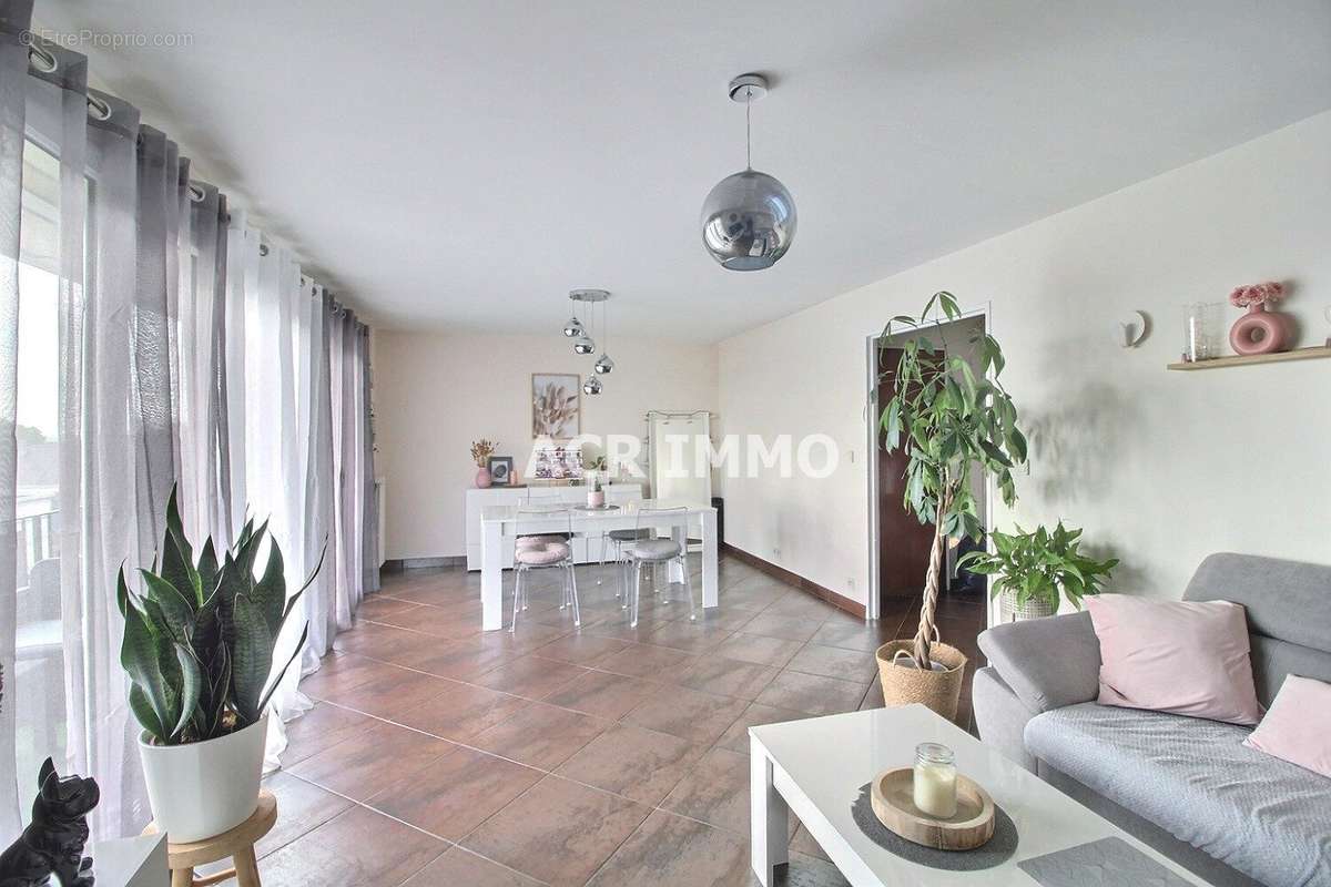 Appartement à LA FRETTE-SUR-SEINE