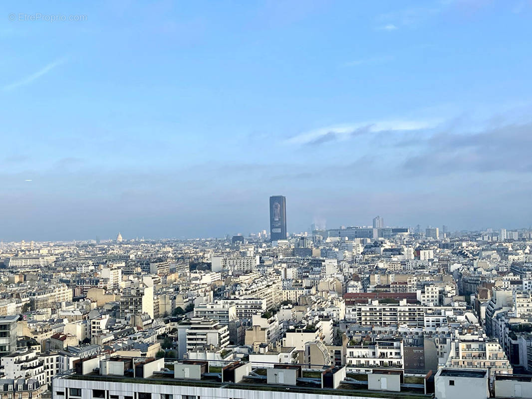 Appartement à PARIS-15E