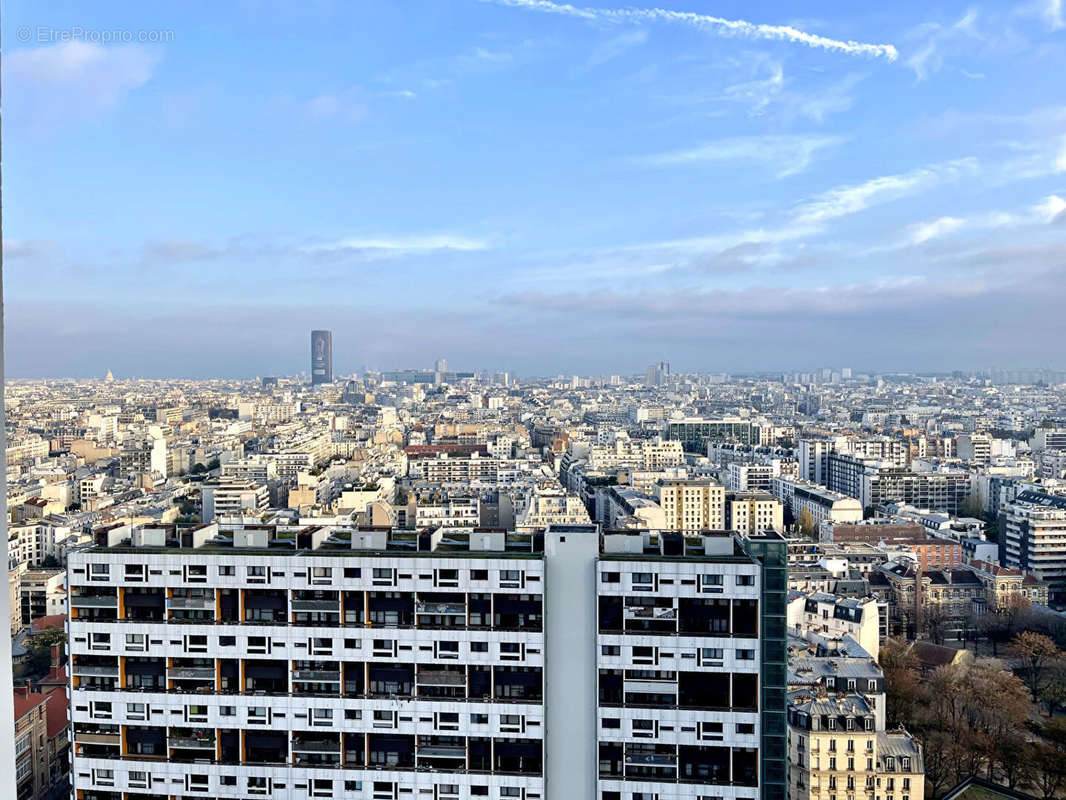 Appartement à PARIS-15E