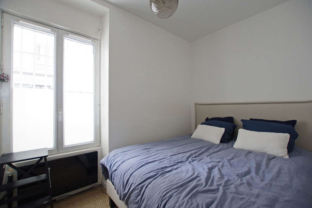 Appartement à PARIS-14E