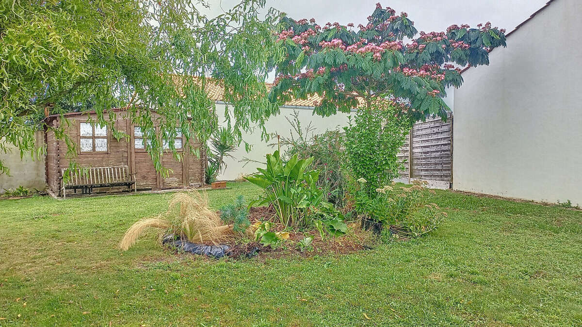 Terrain à SAINT-URBAIN