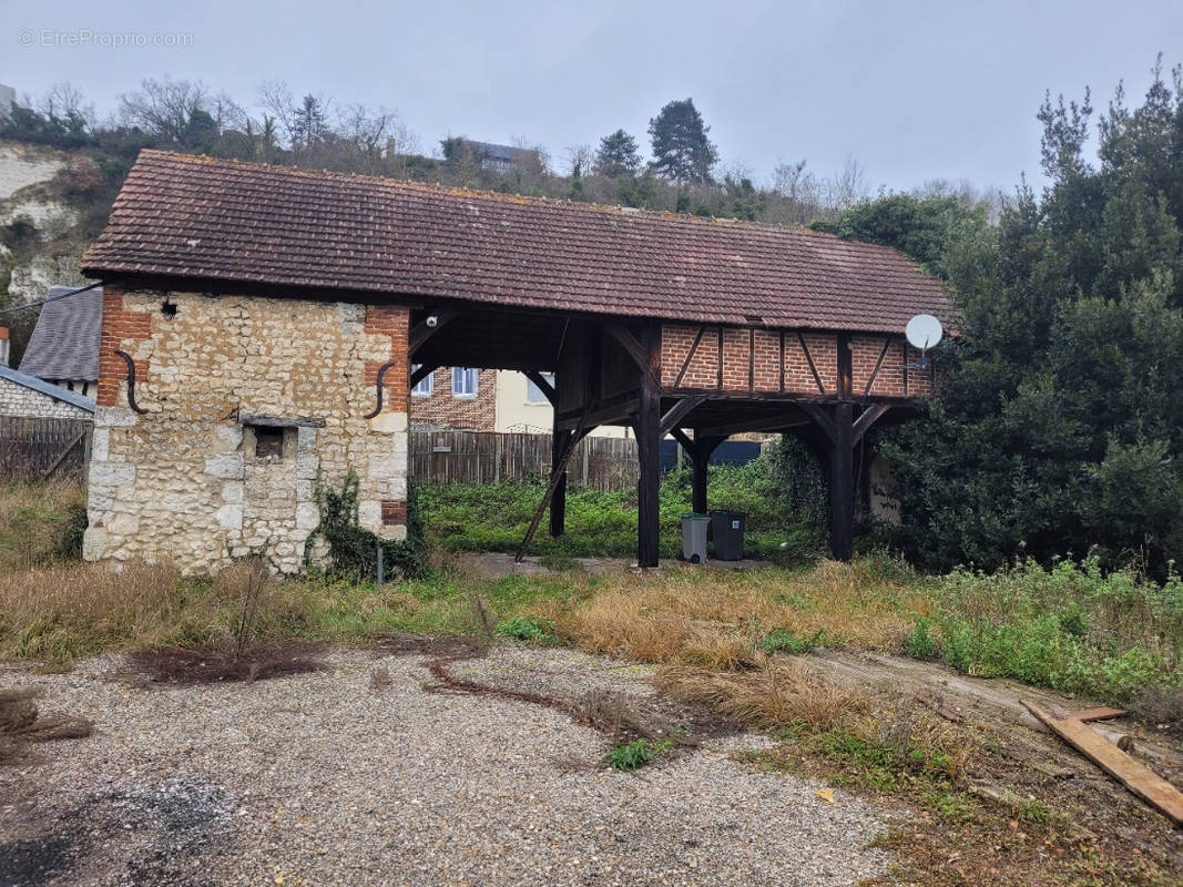 Terrain à FRENEUSE