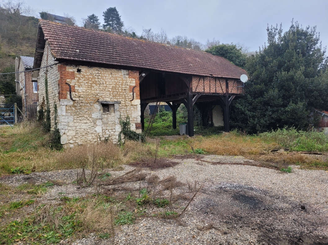 Terrain à FRENEUSE