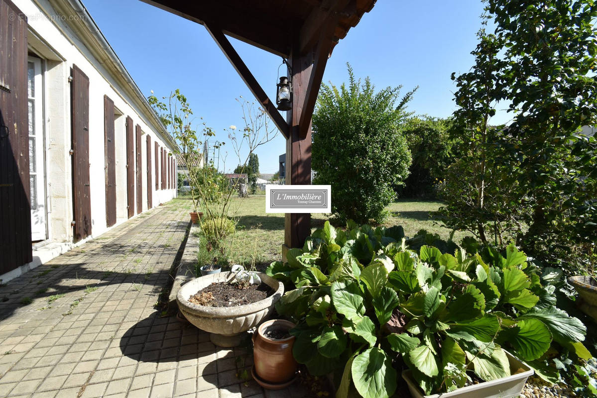 Maison à TONNAY-CHARENTE