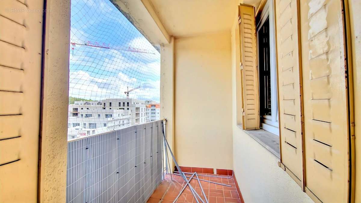 Appartement à CHENOVE