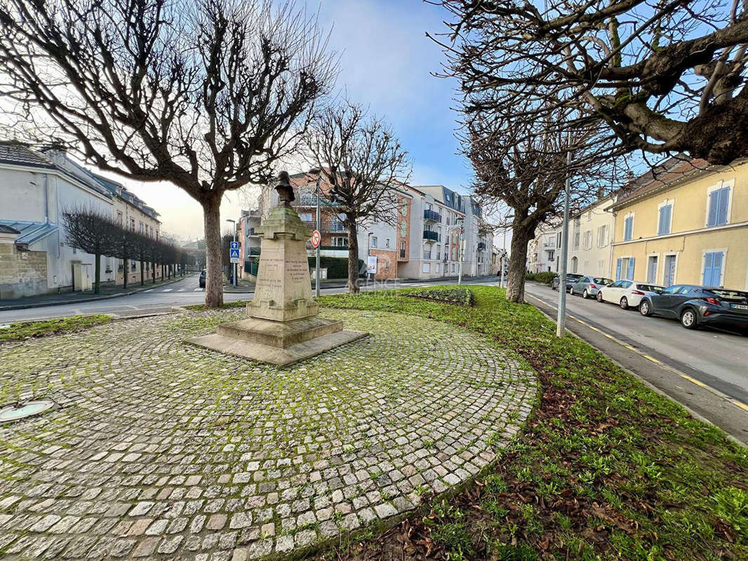 Appartement à HOUILLES