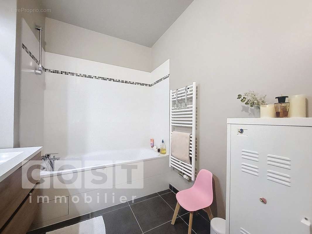 Appartement à ASNIERES-SUR-SEINE