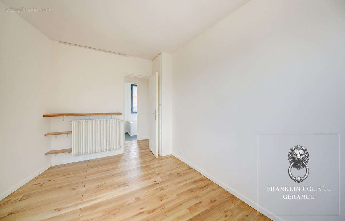 Appartement à PARIS-8E