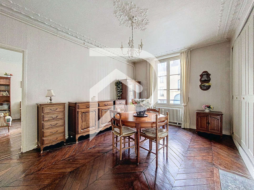 Appartement à SAINT-GERMAIN-EN-LAYE