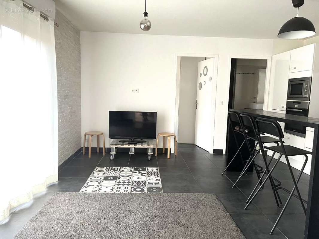 Appartement à PUGET-SUR-ARGENS