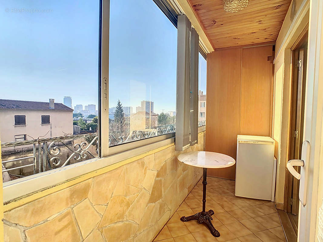 Appartement à MARSEILLE-14E