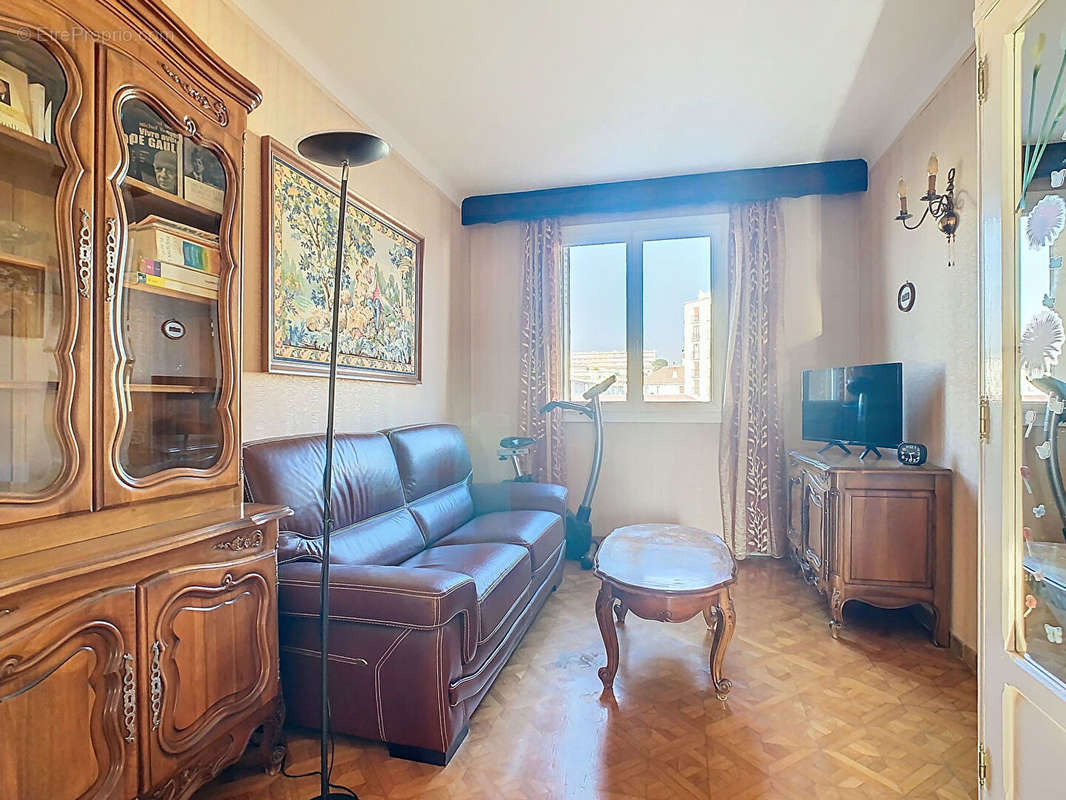 Appartement à MARSEILLE-14E