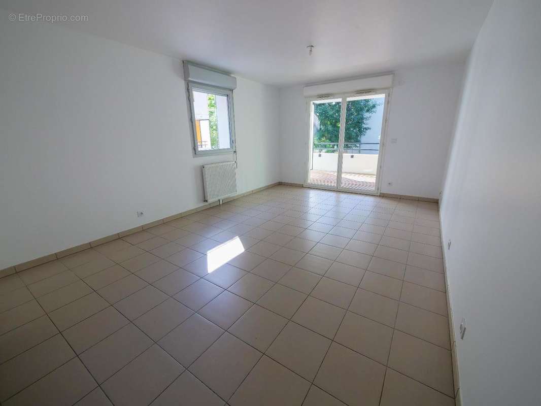   - Appartement à TOULOUSE