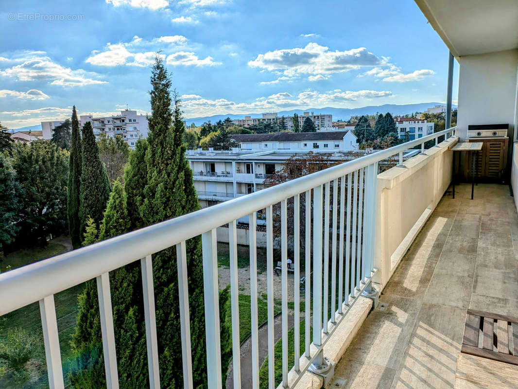 Appartement à LYON-5E