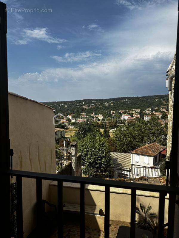 Appartement à FORCALQUIER