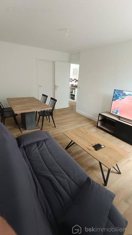 Appartement à VILLENEUVE-LA-GARENNE