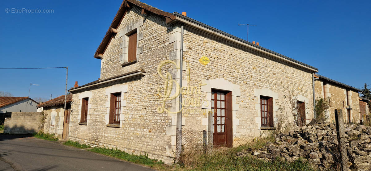 Maison à CHAVEIGNES