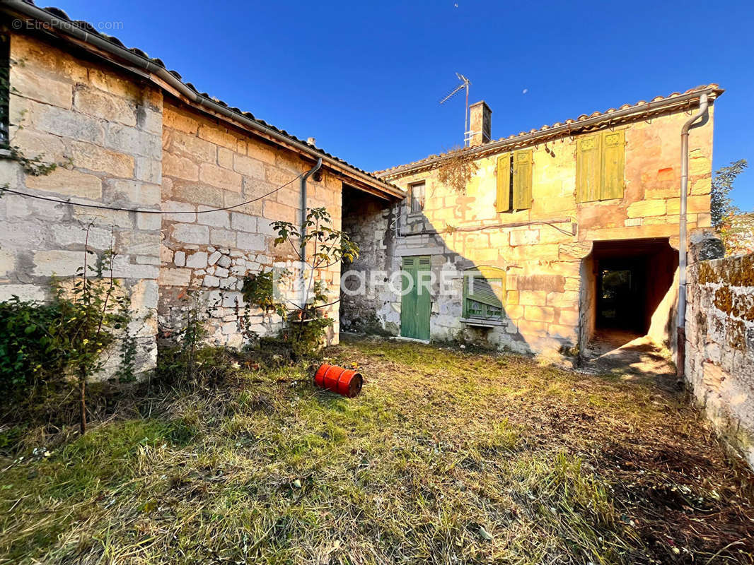 Maison à SAINT-LOUBES