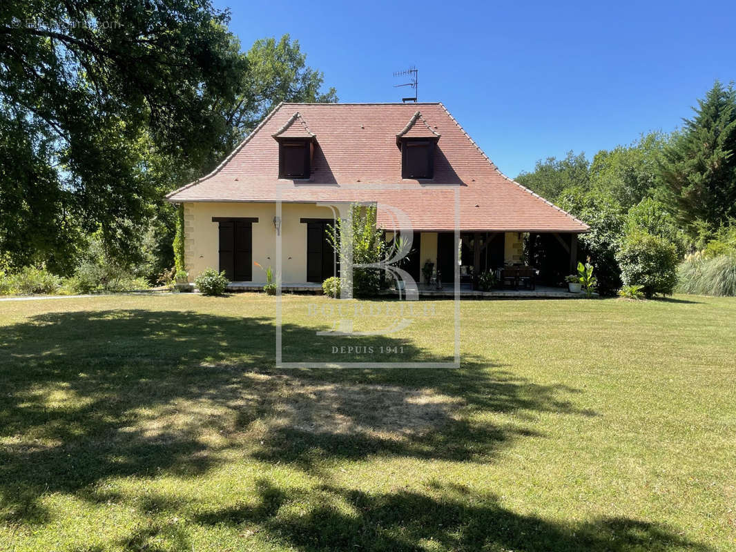 Maison à MILHAC-D&#039;AUBEROCHE