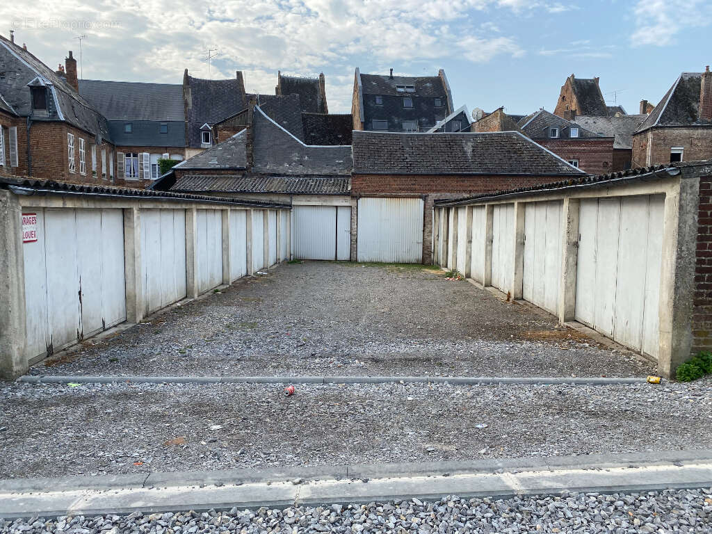 Parking à GUISE