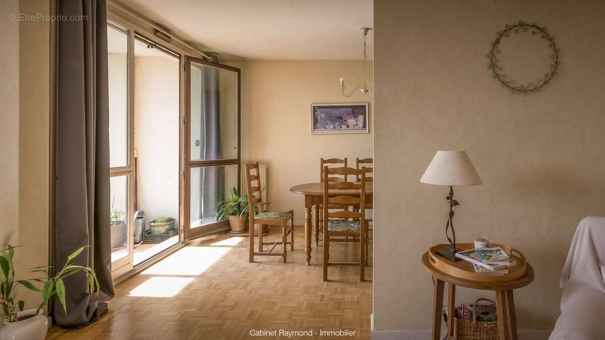 Appartement à ECHIROLLES