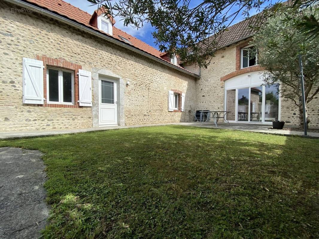 Maison à LABASTIDE-CEZERACQ