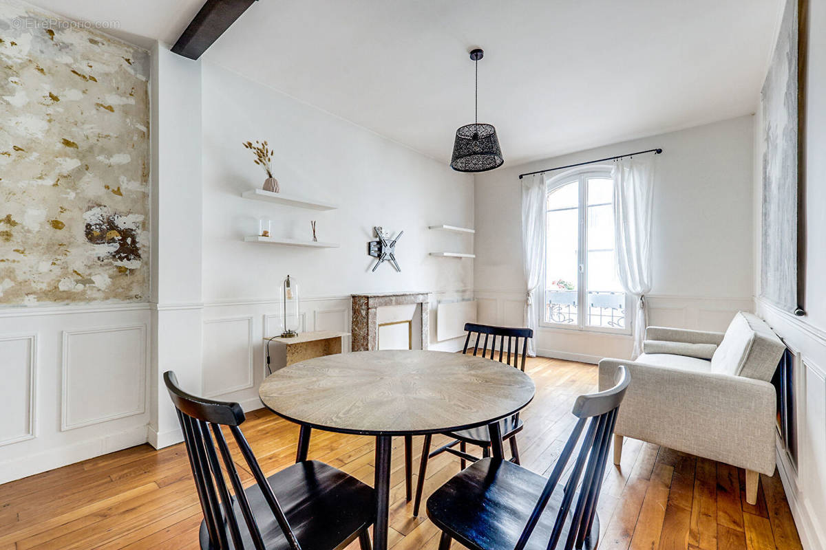 Appartement à PARIS-20E