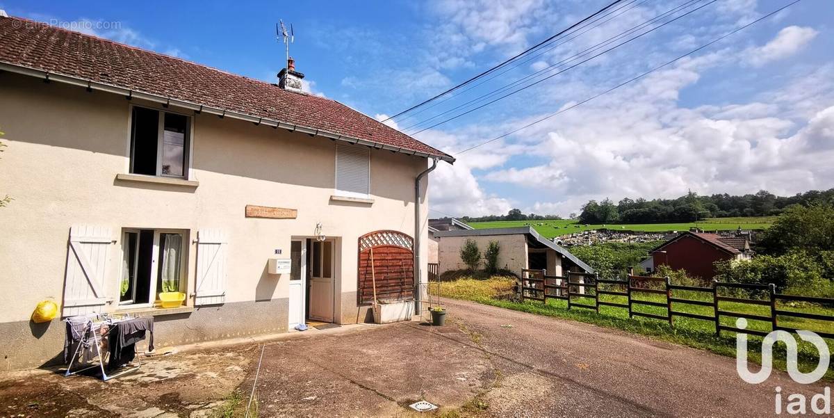 Photo 1 - Maison à AILLEVILLERS-ET-LYAUMONT