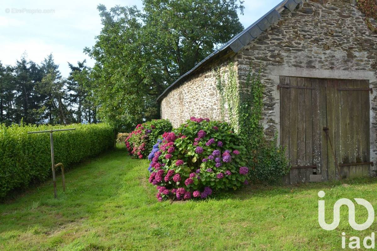 Photo 1 - Maison à CHATEAULIN