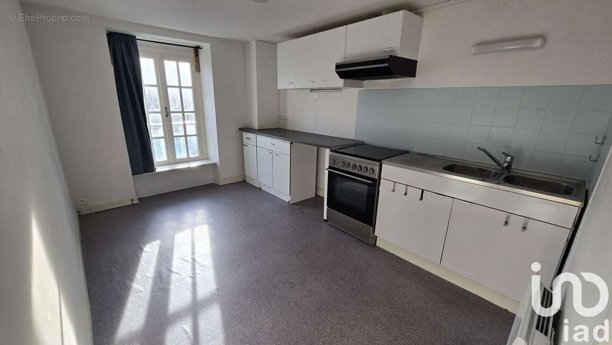 Photo 3 - Appartement à SAINT-AUBIN-DU-CORMIER