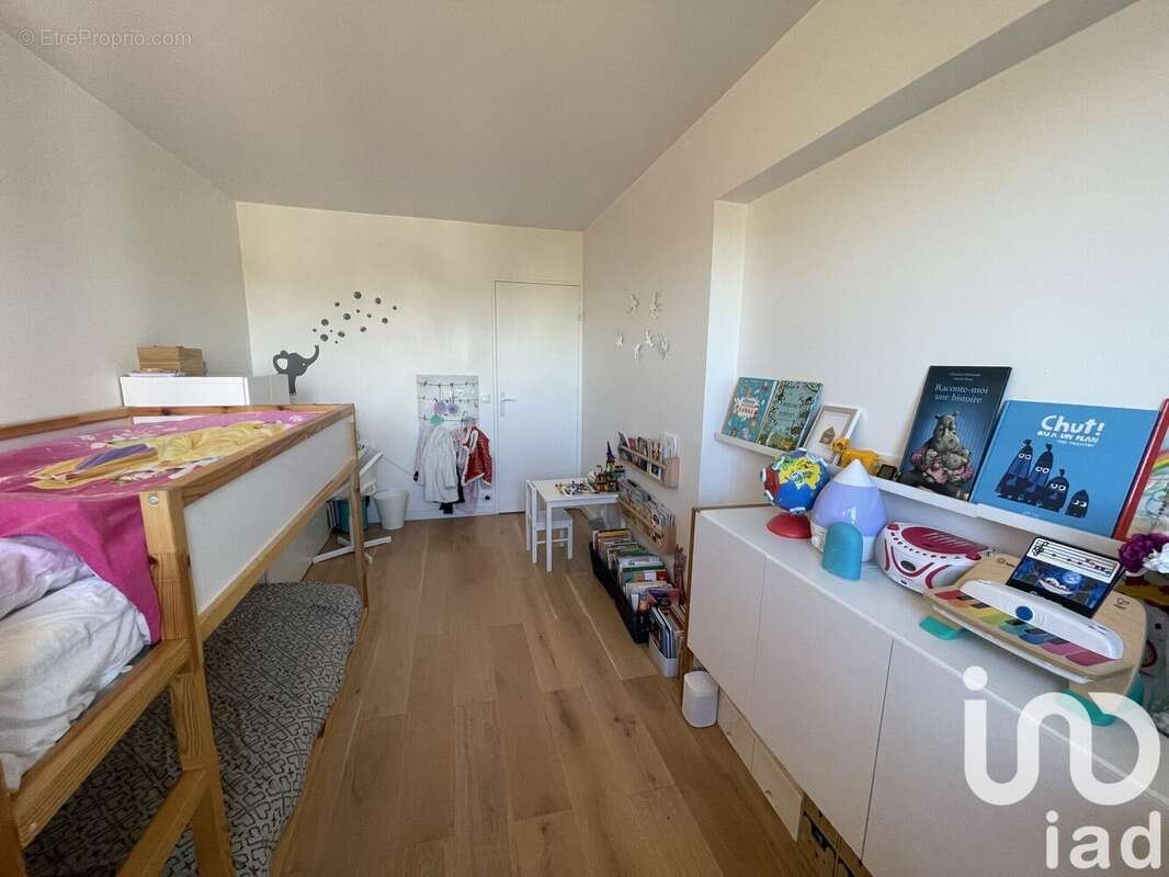 Photo 4 - Appartement à GENNEVILLIERS