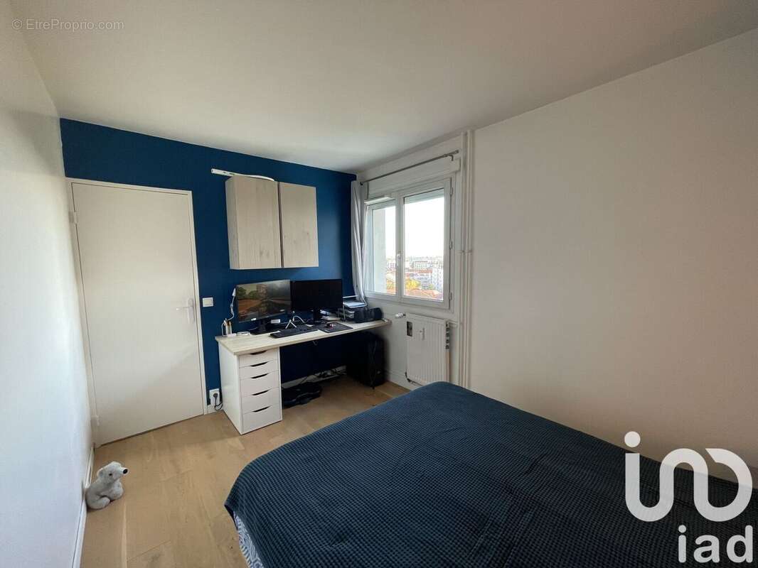 Photo 6 - Appartement à GENNEVILLIERS