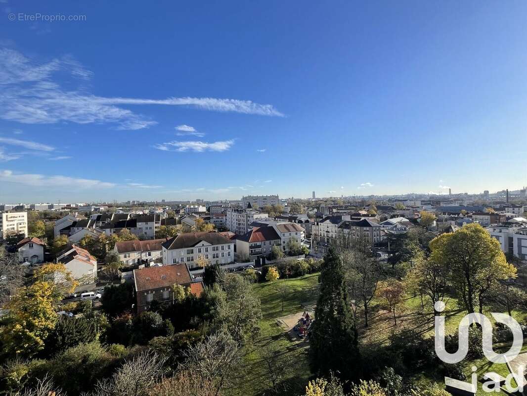 Photo 9 - Appartement à GENNEVILLIERS