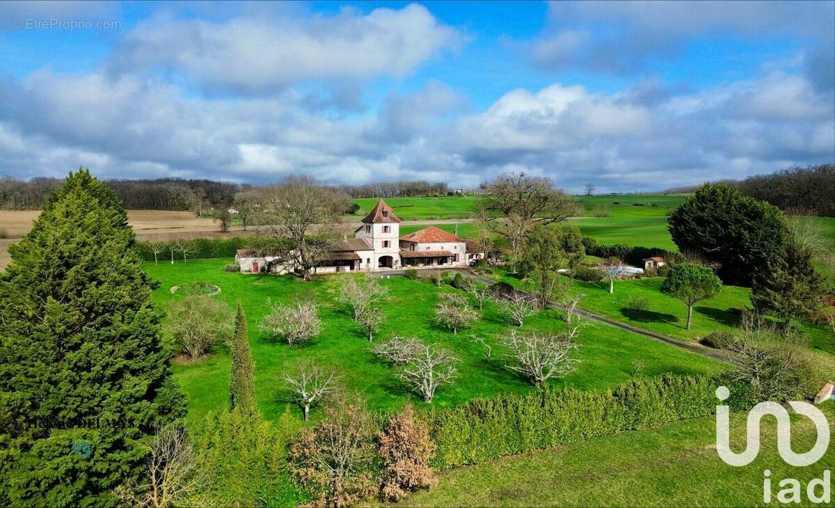 Photo 1 - Maison à LA CROIX-BLANCHE