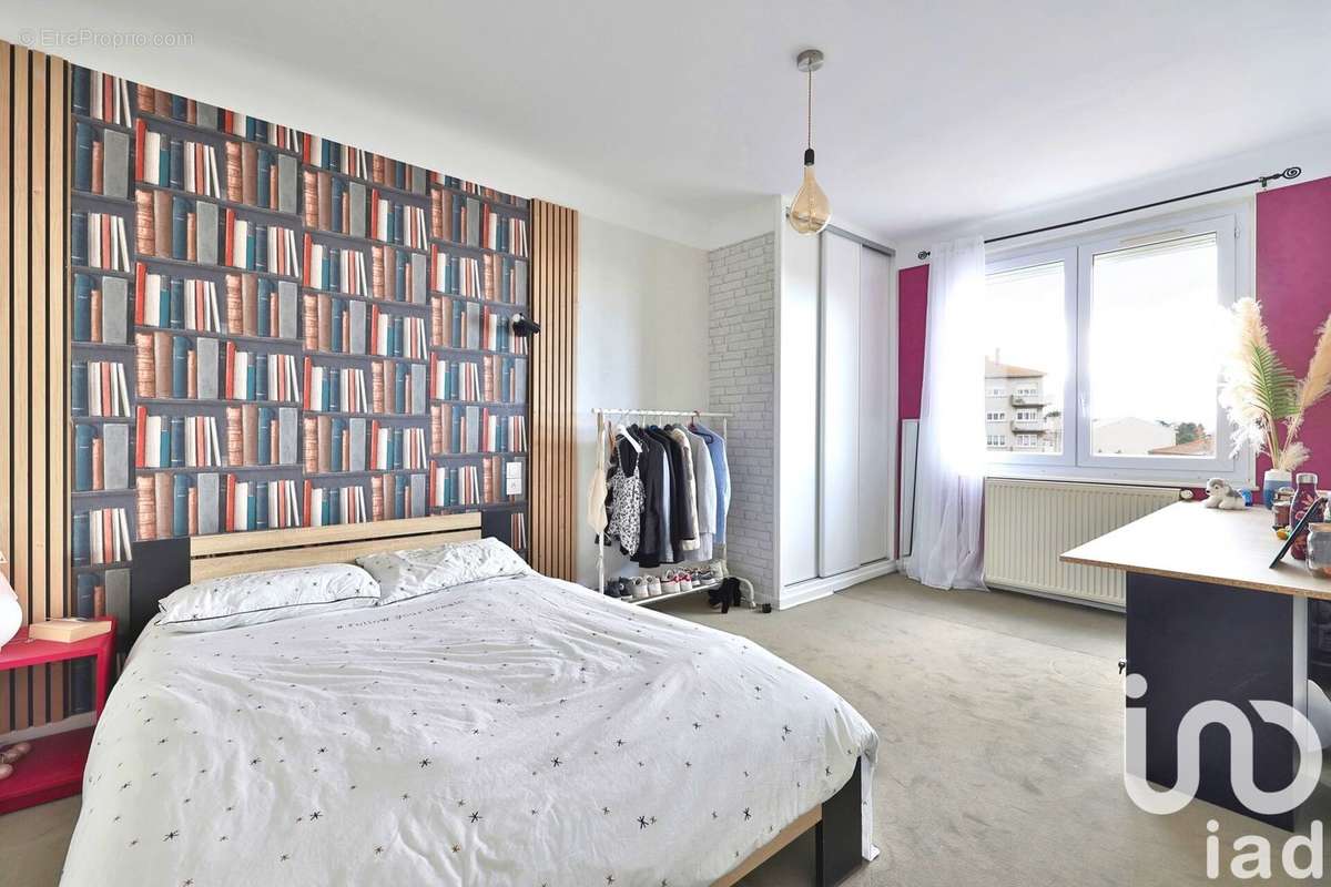 Photo 5 - Appartement à CHAZELLES-SUR-LYON