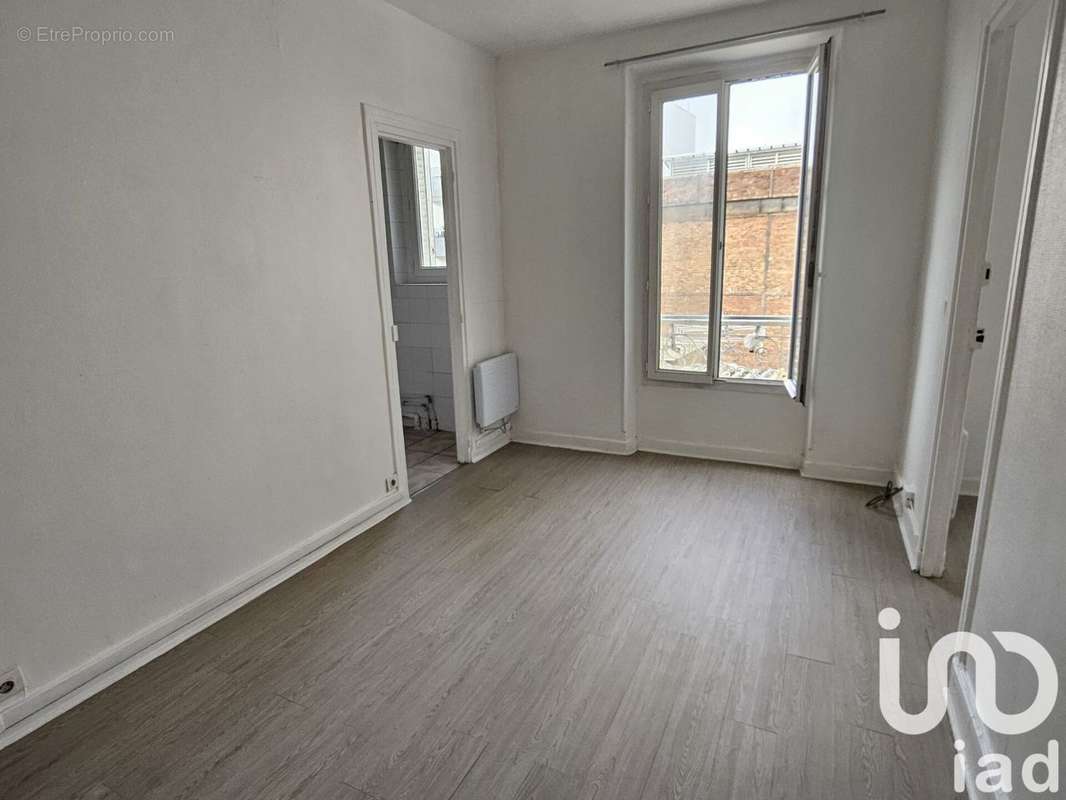 Photo 5 - Appartement à AUBERVILLIERS