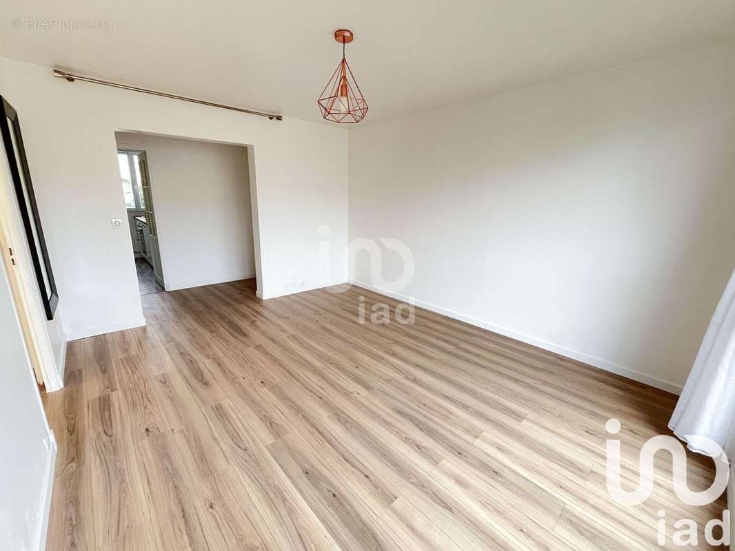 Photo 3 - Appartement à VITRY-SUR-SEINE