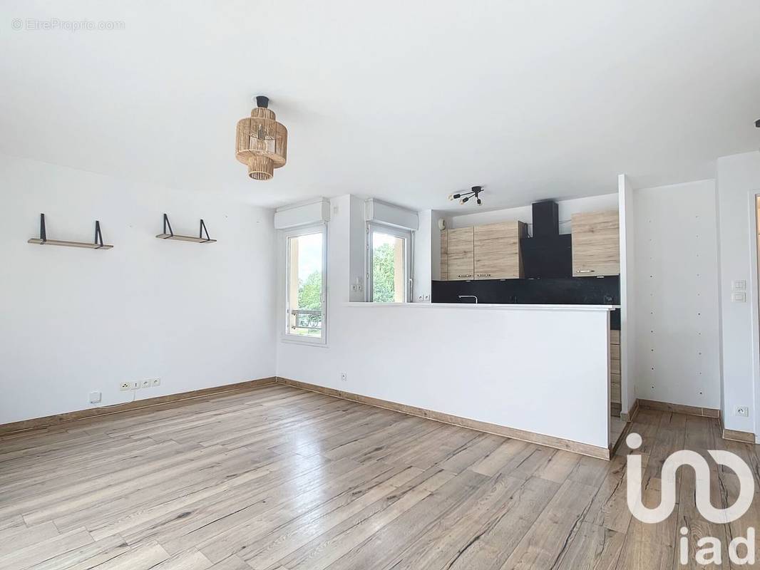 Photo 1 - Appartement à VIGNEUX-SUR-SEINE