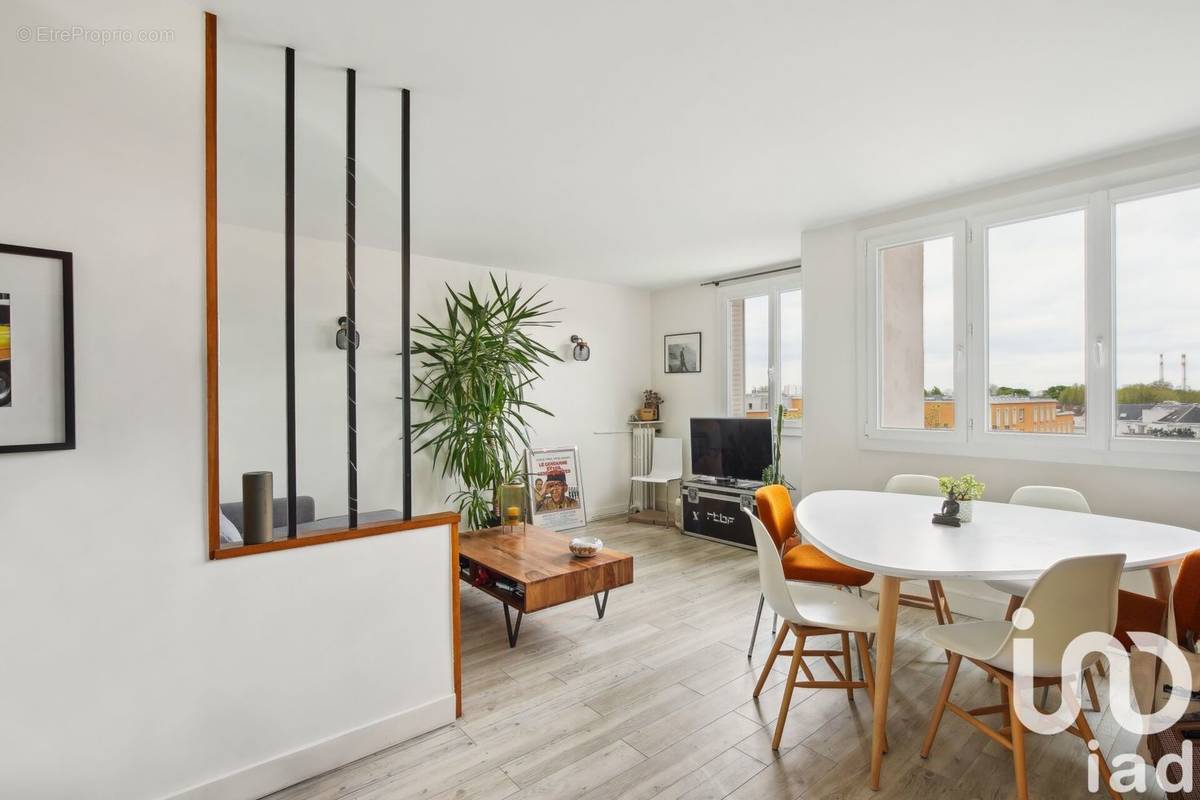 Photo 1 - Appartement à IVRY-SUR-SEINE