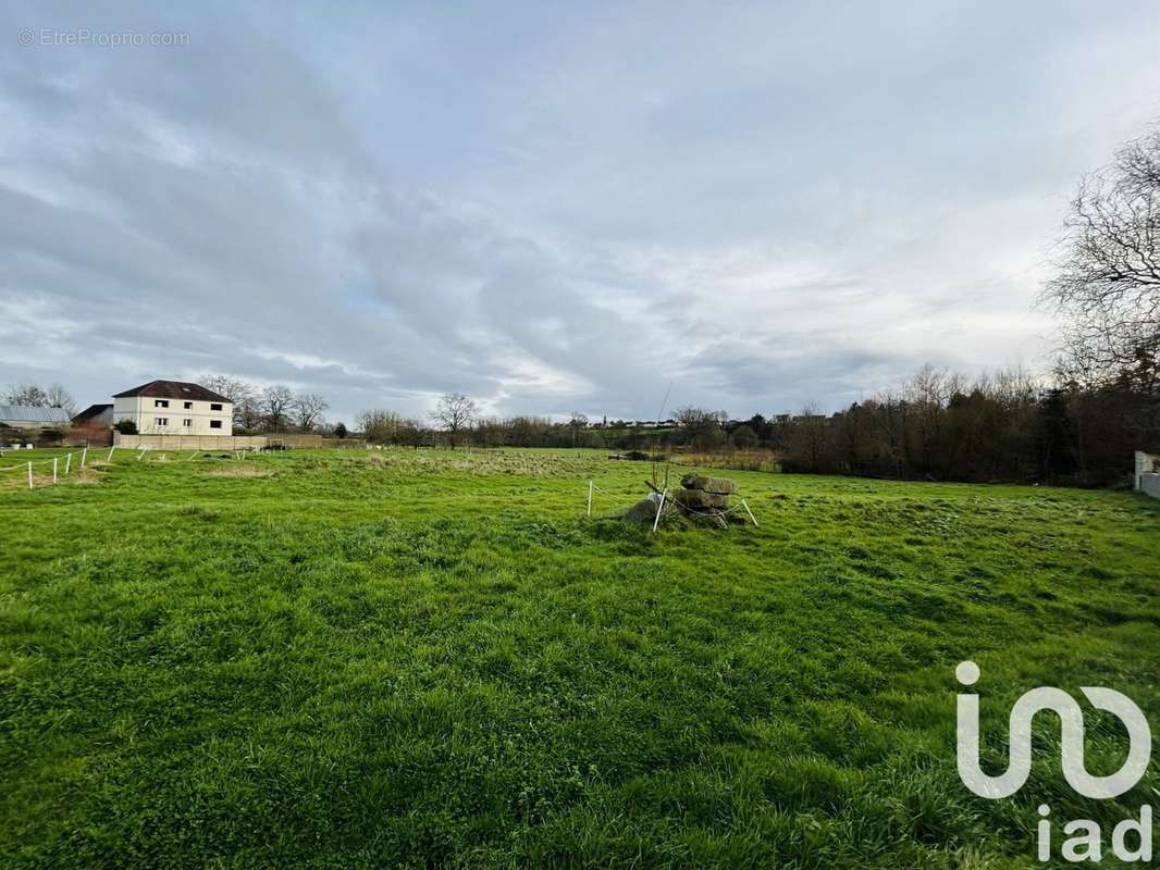 Photo 2 - Terrain à PARIGNY