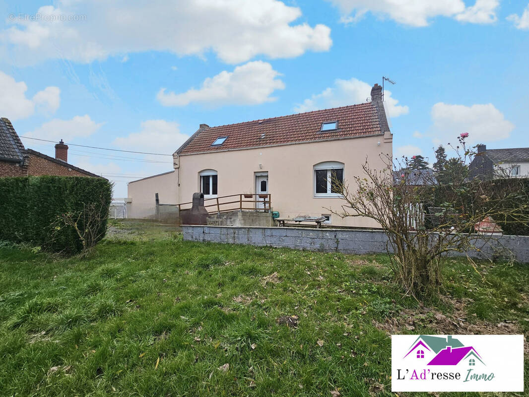 Maison à HONNECOURT-SUR-ESCAUT