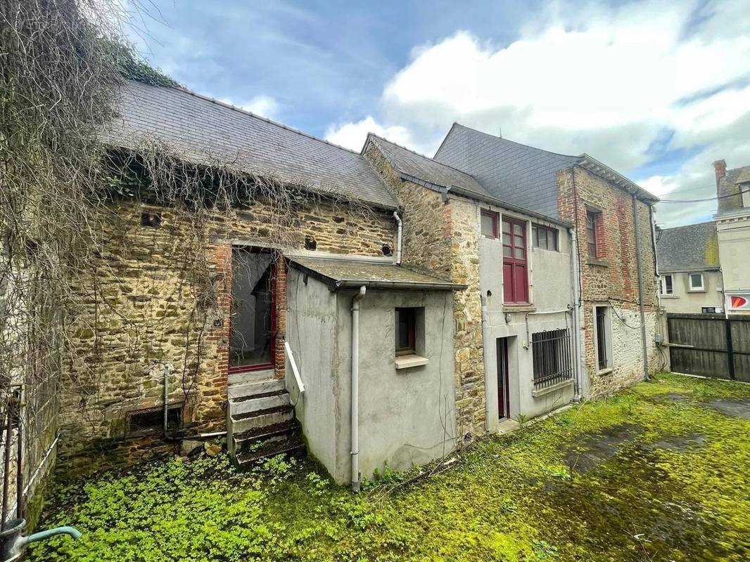 Maison à LA GUERCHE-DE-BRETAGNE