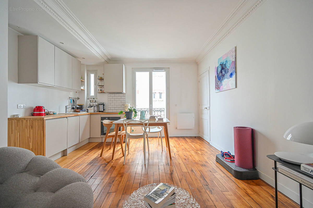 Appartement à PARIS-19E