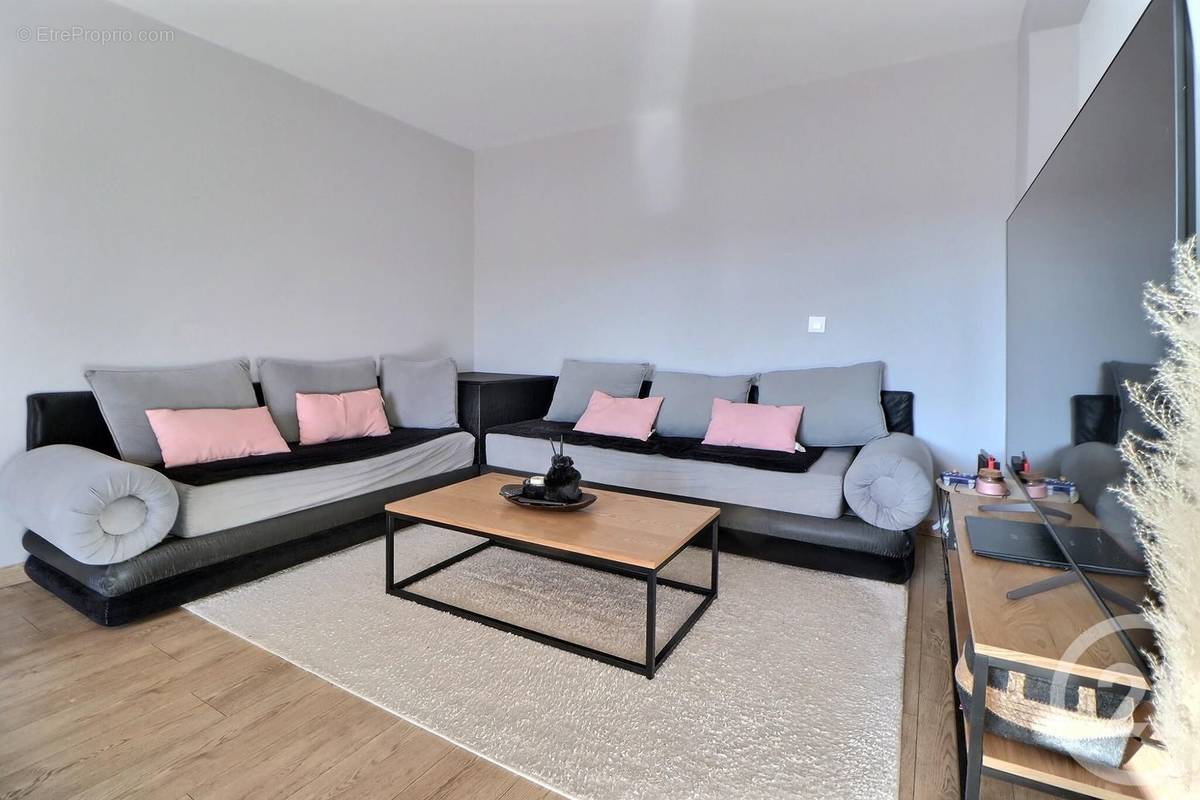 Appartement à AULNAY-SOUS-BOIS