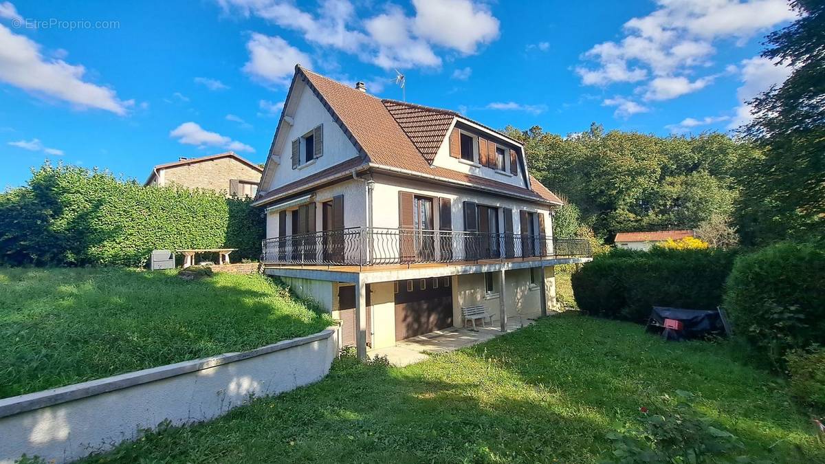 Maison à JANVRY